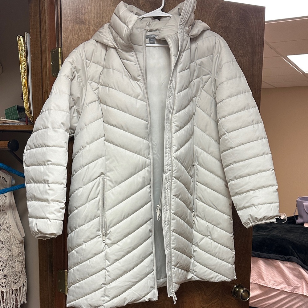 Women’s White Quilted Jacket
